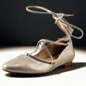 MTNG Originals Leather Lace-Up Women's Flats